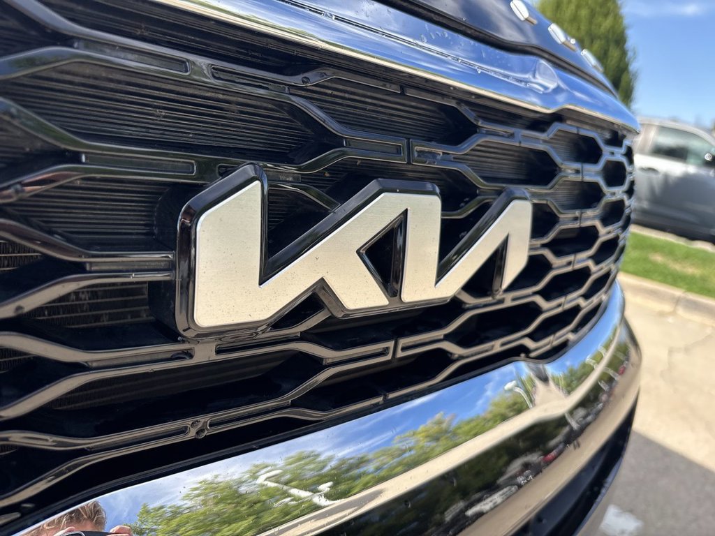 Used 2022 Kia Telluride LX AWD/4WD image 36