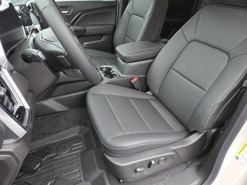 New 2026 GMC Canyon Elevation w/ Convenience Package image 33