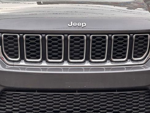 Used 2022 Jeep Grand Cherokee Limited image 10