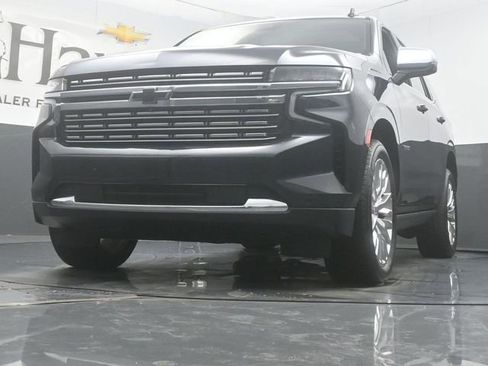 Used 2023 Chevrolet Tahoe Premier w/ Premium Package 2 AWD/4WD image 4