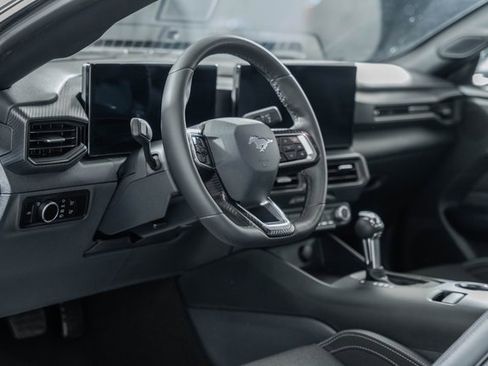 Used 2024 Ford Mustang Coupe image 19