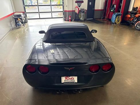 Used 2010 Chevrolet Corvette Grand Sport w/ Preferred Equipment Group RWD image 27