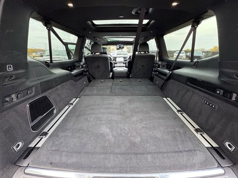 Used 2024 Jeep Wagoneer L Series II w/ Flexible Seating Group image 30