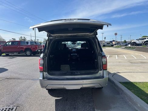 Used 2021 Ford Expedition Limited AWD/4WD image 16