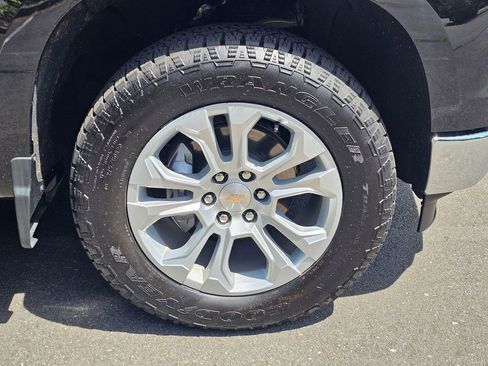 Used 2026 Chevrolet Silverado 1500 LTZ AWD/4WD image 9