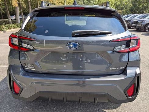Used 2024 Subaru Crosstrek 2.0i Premium w/ Crosstrek Mirror Package AWD/4WD image 9