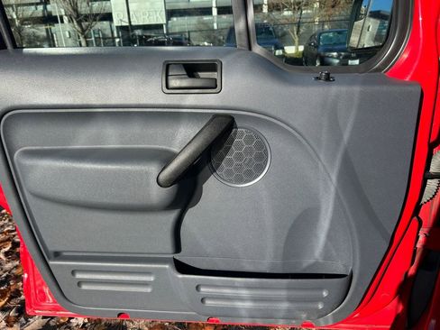 Used 2011 Ford Transit Connect XLT Premium image 22