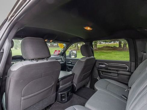 Used 2024 RAM 2500 Big Horn AWD/4WD image 12