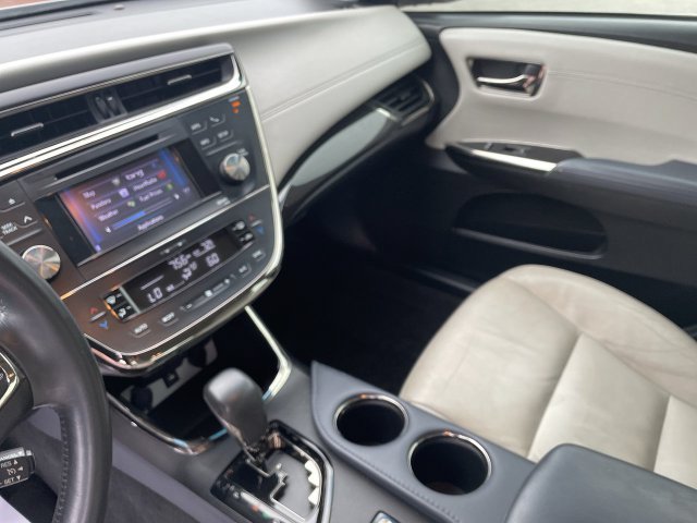 Used 2014 Toyota Avalon XLE Touring FWD image 17