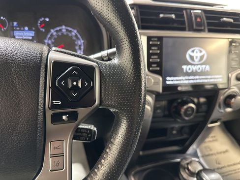 Used 2023 Toyota 4Runner SR5 AWD/4WD image 28