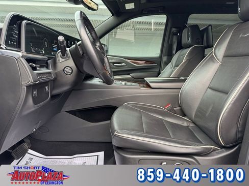 Used 2021 Cadillac Escalade ESV Premium Luxury AWD/4WD image 28