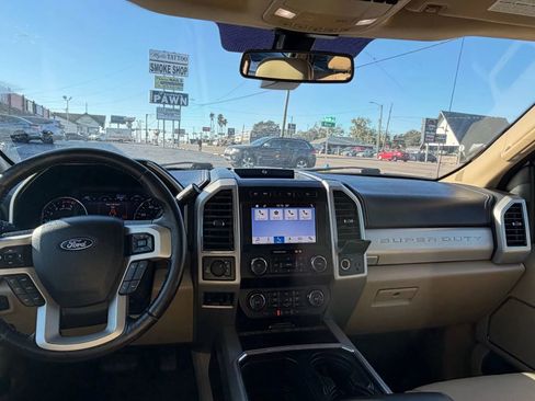 Used 2019 Ford F350 Lariat w/ Lariat Ultimate Package image 5