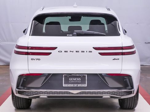 Certified 2026 Genesis GV70 2.5T AWD/4WD image 7