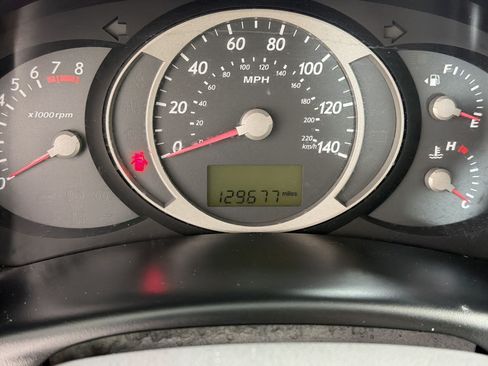 Used 2005 Hyundai Tucson LX FWD image 19