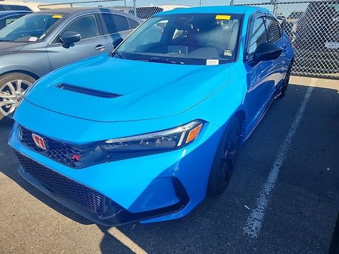 Used 2024 Honda Civic Type R image 4