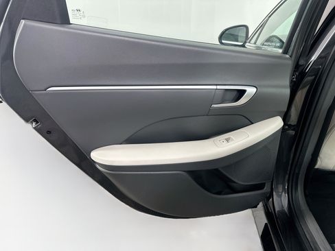 Used 2025 Hyundai Sonata SEL FWD image 25