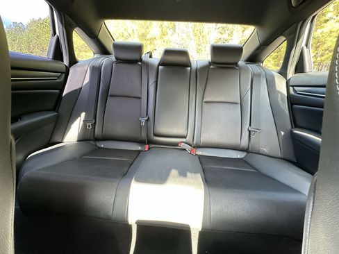 Used 2019 Honda Accord Sport image 26