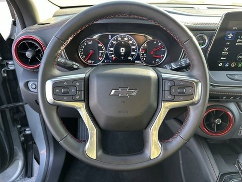 Certified 2025 Chevrolet Blazer RS image 6