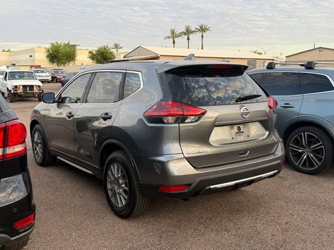 Used 2018 Nissan Rogue S FWD image 3