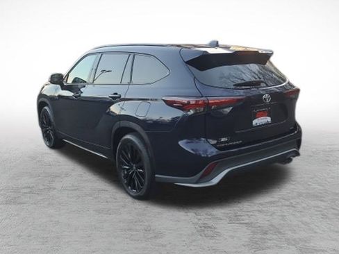 Certified 2024 Toyota Highlander XSE image 5