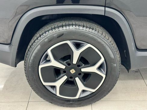 Used 2023 Rivian R1S Adventure AWD/4WD image 44