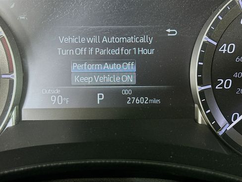 Used 2024 Toyota Highlander LE image 19