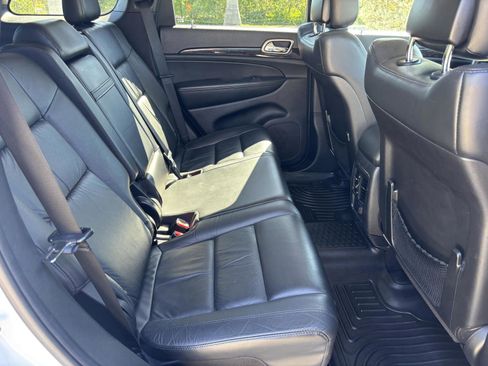 Used 2013 Jeep Grand Cherokee Altitude image 20