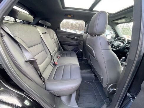 Used 2021 Chevrolet TrailBlazer RS w/ Sun and Liftgate Package image 21
