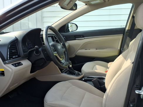 Used 2018 Hyundai Elantra Value Edition FWD image 6