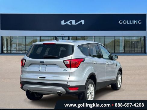 Used 2019 Ford Escape SE AWD/4WD image 3