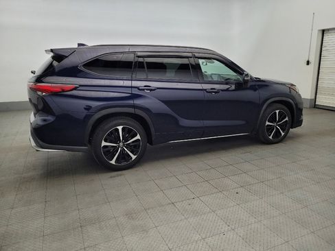 Used 2021 Toyota Highlander XSE image 10