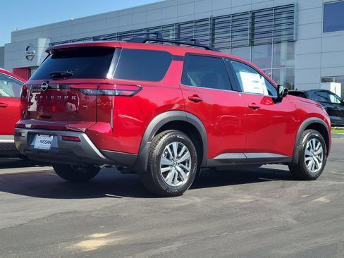 New 2026 Nissan Pathfinder SL FWD image 2