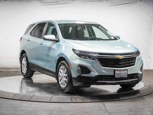 Used 2022 Chevrolet Equinox LT w/ LPO, Floor Liner Package image 5