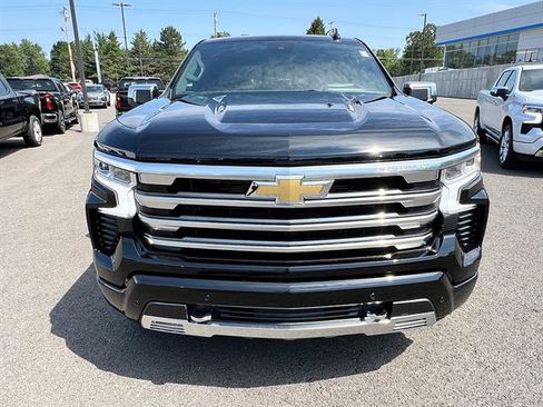 New 2026 Chevrolet Silverado 1500 High Country AWD/4WD image 9