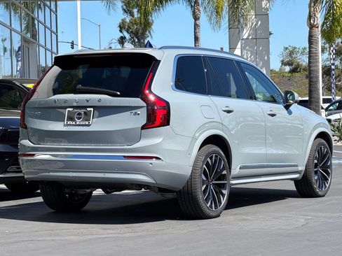New 2026 Volvo XC90 T8 Ultra image 5