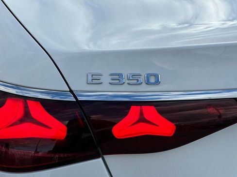 Used 2025 Mercedes-Benz E 350 Sedan image 35