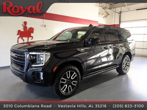 Used 2023 GMC Yukon AT4 w/ AT4 Premium Package image 1