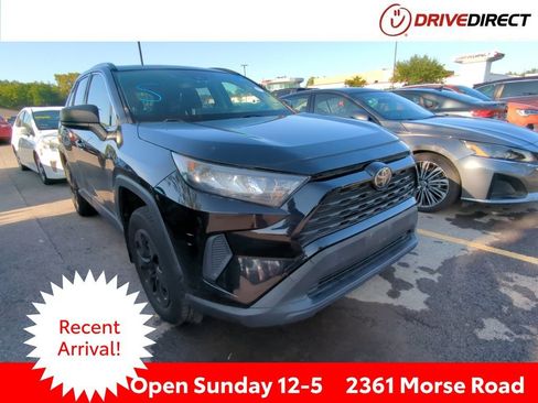 Used 2019 Toyota RAV4 LE w/ All Weather Liner Package AWD/4WD image 1