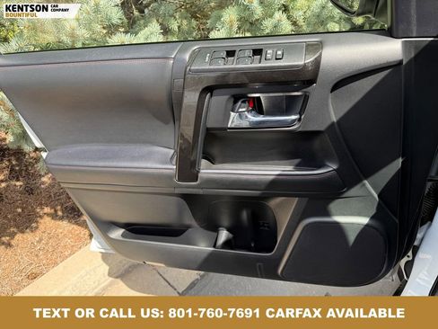 Used 2024 Toyota 4Runner TRD Off-Road AWD/4WD image 21