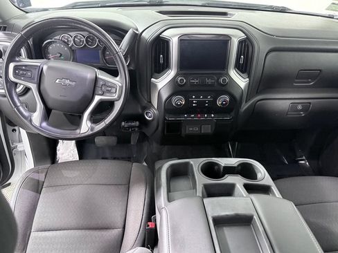 Used 2020 Chevrolet Silverado 1500 LT Trail Boss AWD/4WD image 11