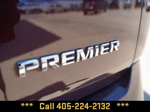 Used 2023 Chevrolet Traverse Premier AWD/4WD image 7