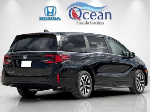 New 2026 Honda Odyssey EX-L image 5