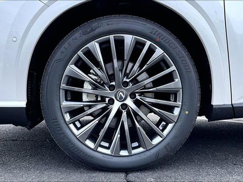 New 2026 Lexus RX 450h AWD image 12