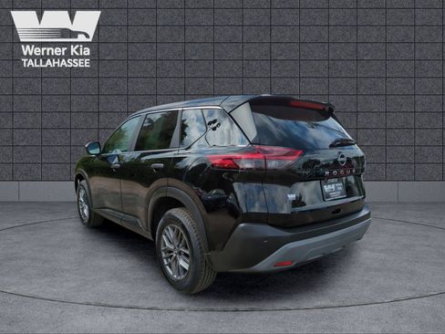 Used 2023 Nissan Rogue S image 7