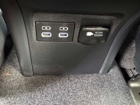 Certified 2024 Toyota Prius Prime FWD image 23