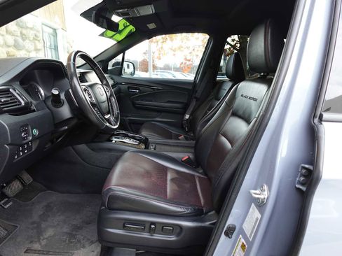 Certified 2023 Honda Ridgeline Black Edition image 12