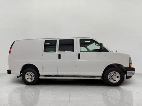 Used 2024 Chevrolet Express 2500 w/ Driver Convenience Package image 11
