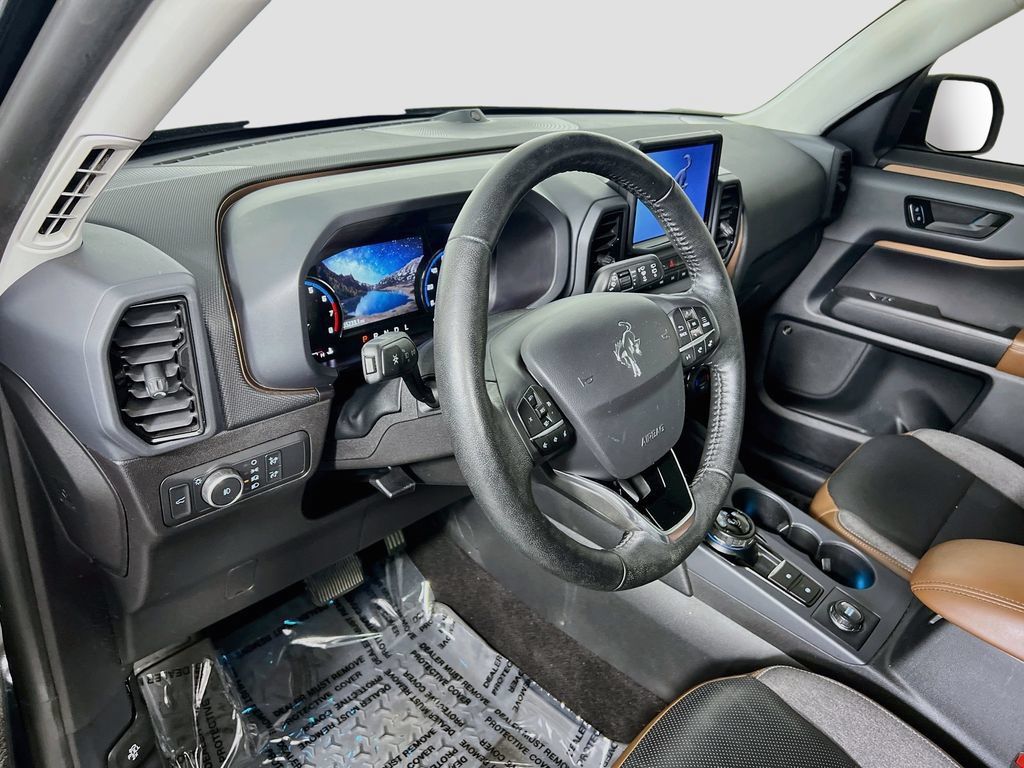 Used 2021 Ford Bronco Sport Outer Banks w/ Outer Banks Package (96D) AWD/4WD image 8