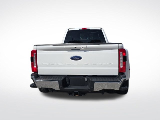 Certified 2025 Ford F350 Lariat w/ Lariat Ultimate Package AWD/4WD image 4