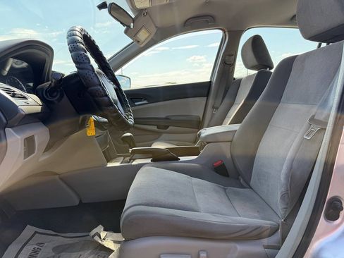 Used 2009 Honda Accord LX-P image 17